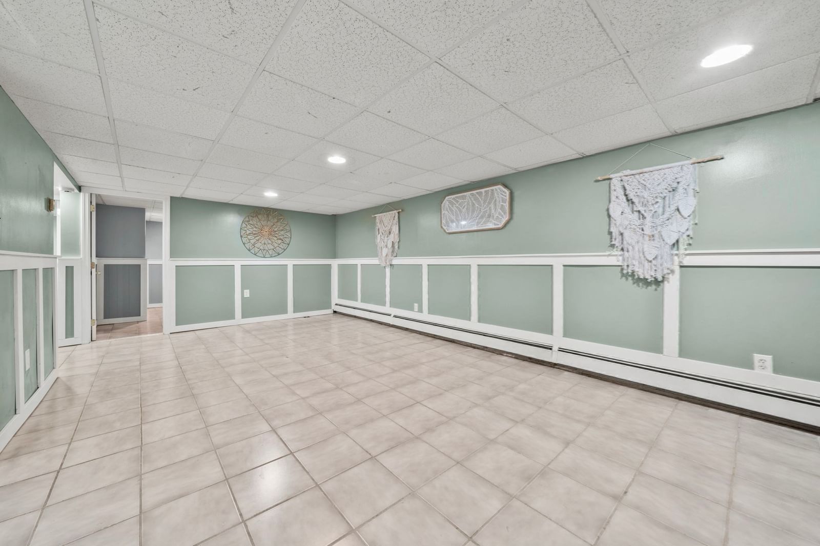 31 Columbus Road Woburn — Photo 27 of 38