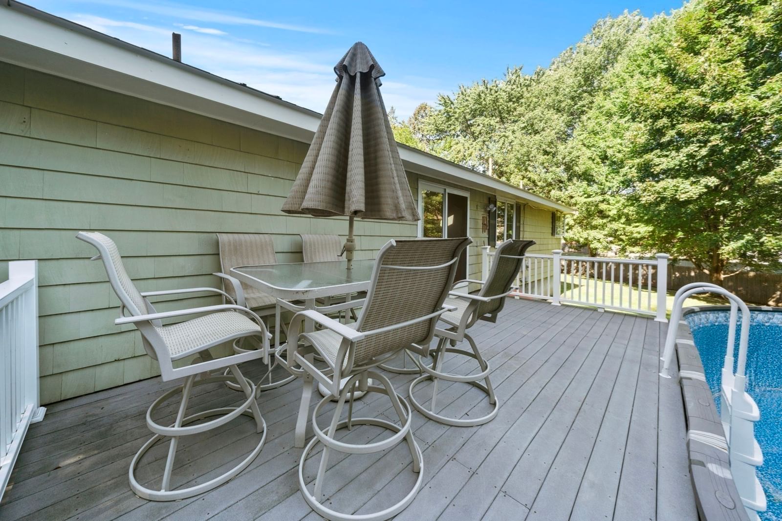 31 Columbus Road Woburn — Photo 33 of 38