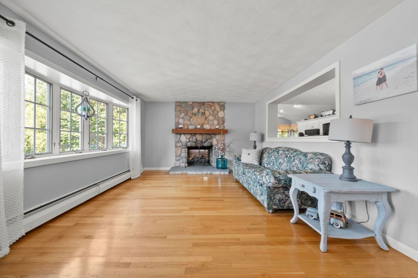 31 Columbus Road Woburn — Photo 7 of 38