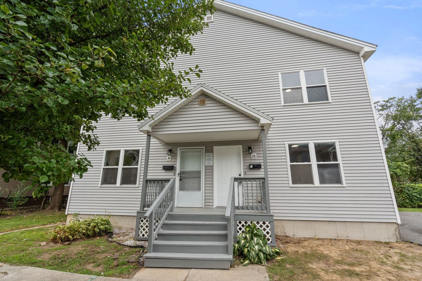 28 Dawes St Springfield — Photo 3 of 42
