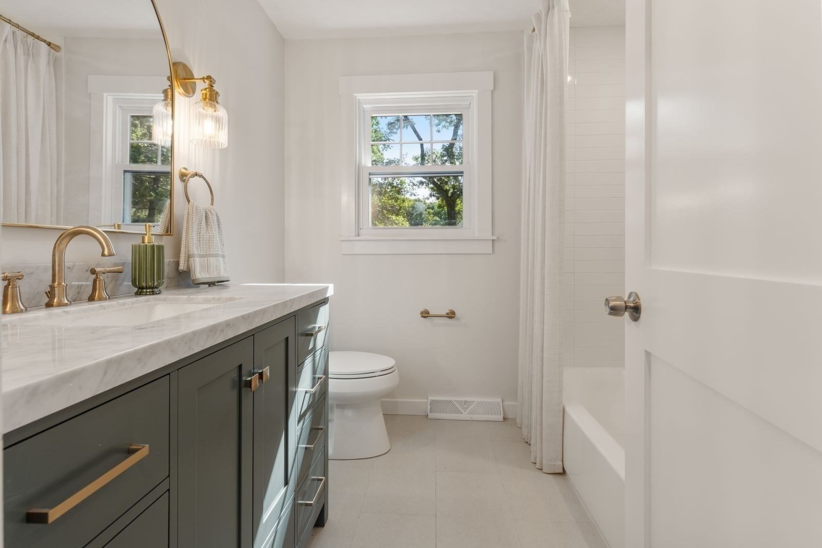 95 Blackmount Drive Marshfield — Photo 8 of 21