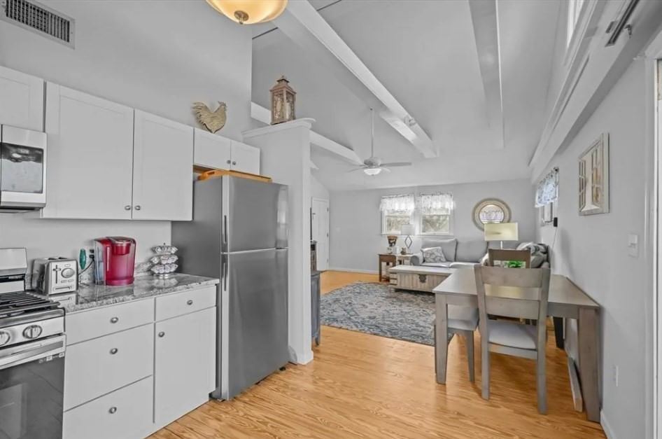574 Main St Barnstable — Photo 18 of 24