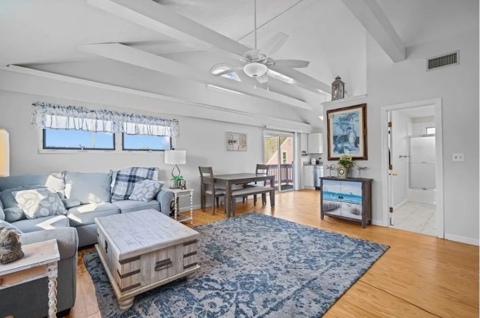 574 Main St Barnstable — Photo 19 of 24