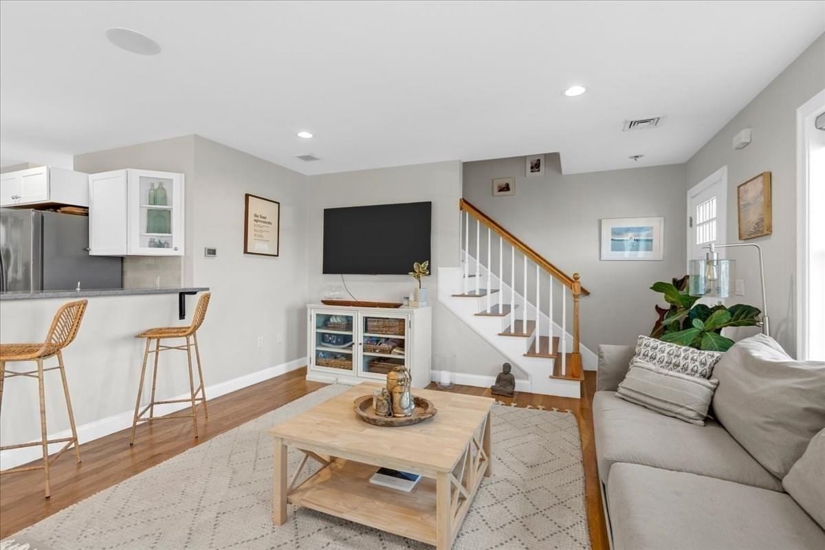11 Rockland Circle #1 Hull — Photo 11 of 30
