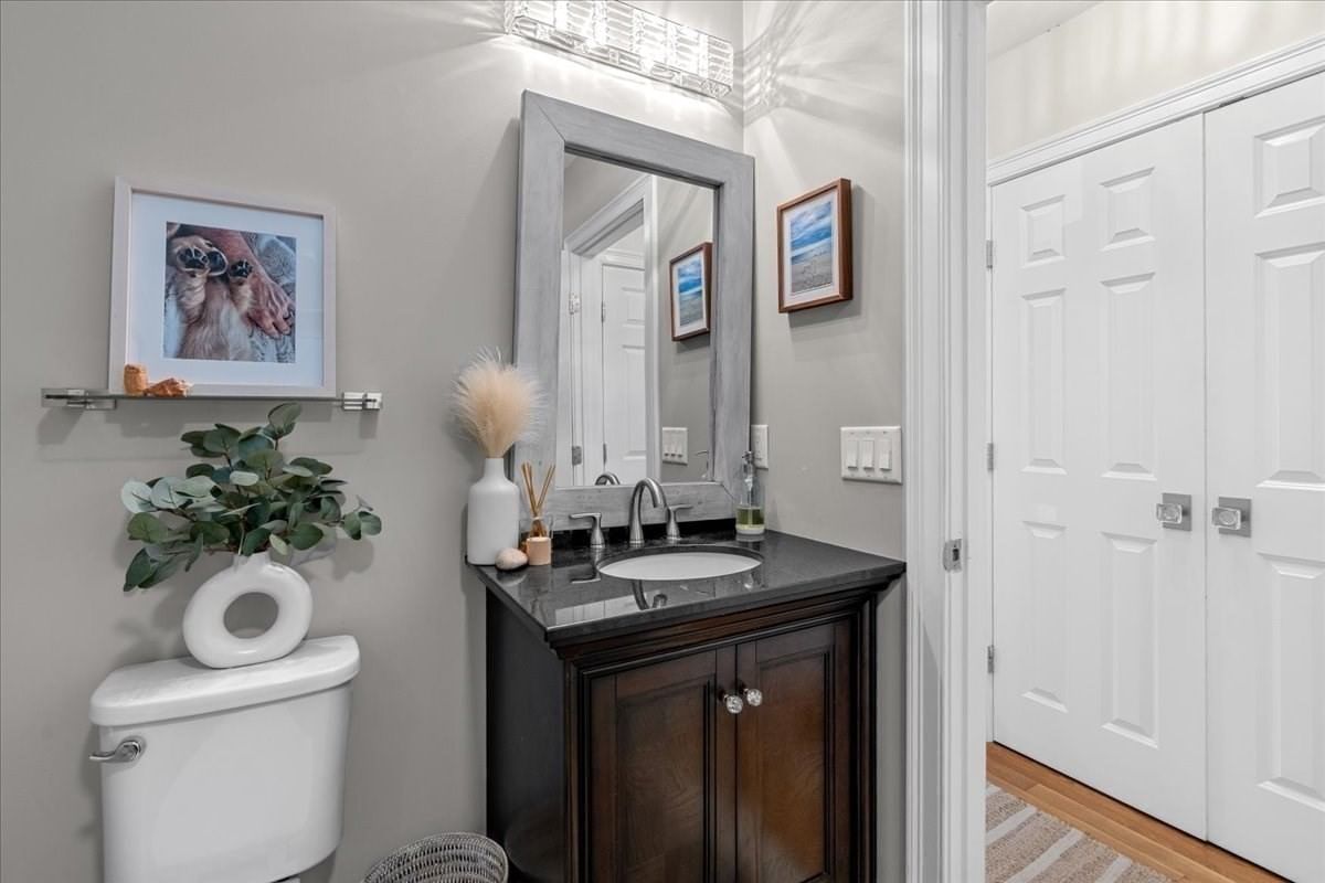 11 Rockland Circle #1 Hull — Photo 12 of 30