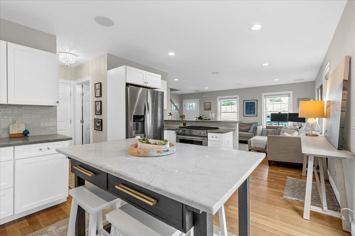11 Rockland Circle #1 Hull — Photo 7 of 30