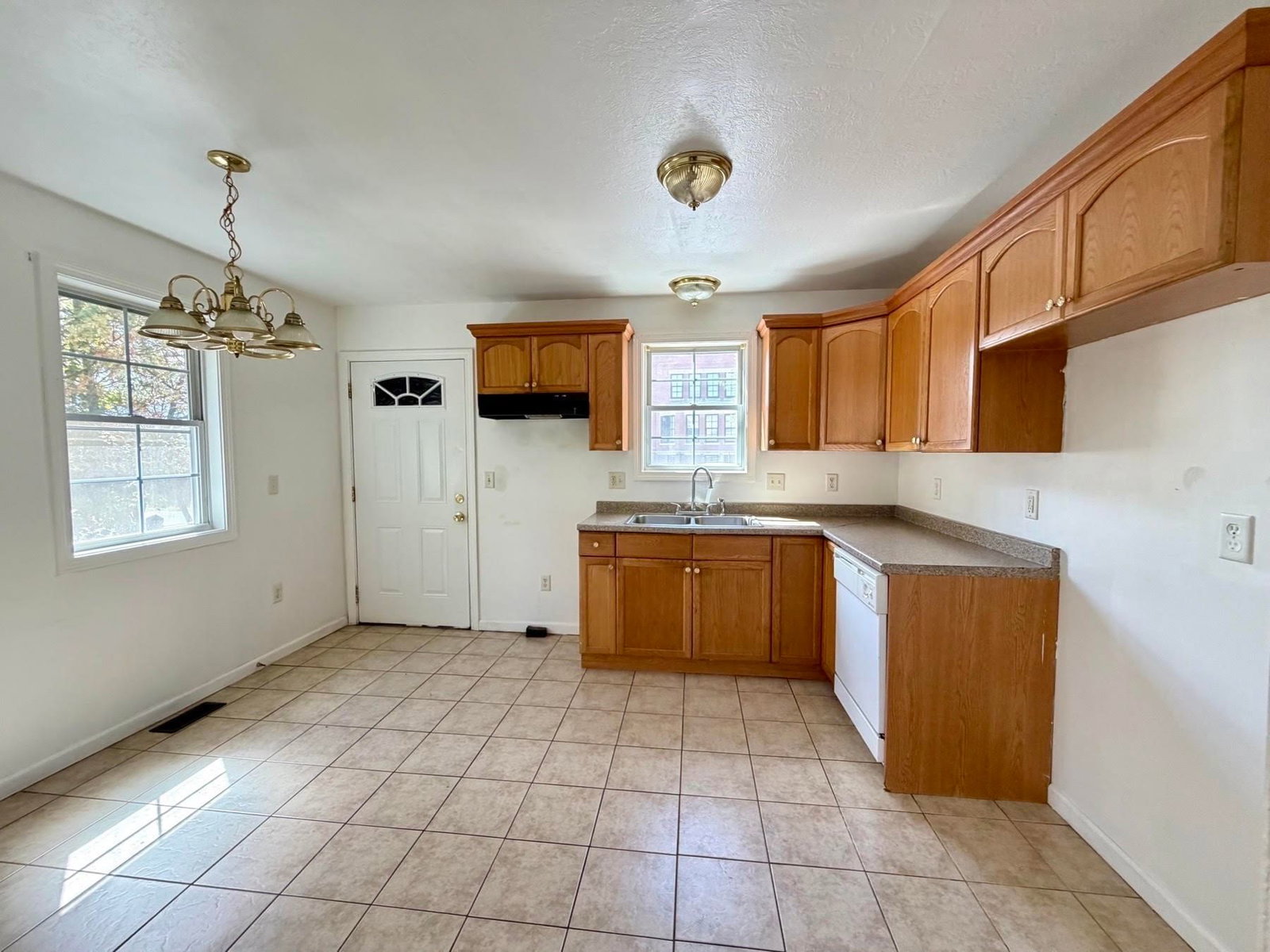 52-54 Reed St Springfield — Photo 6 of 21