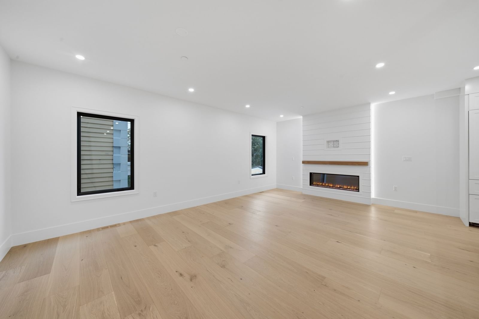 421 East Sixth Street #3 Boston — Photo 2 of 31
