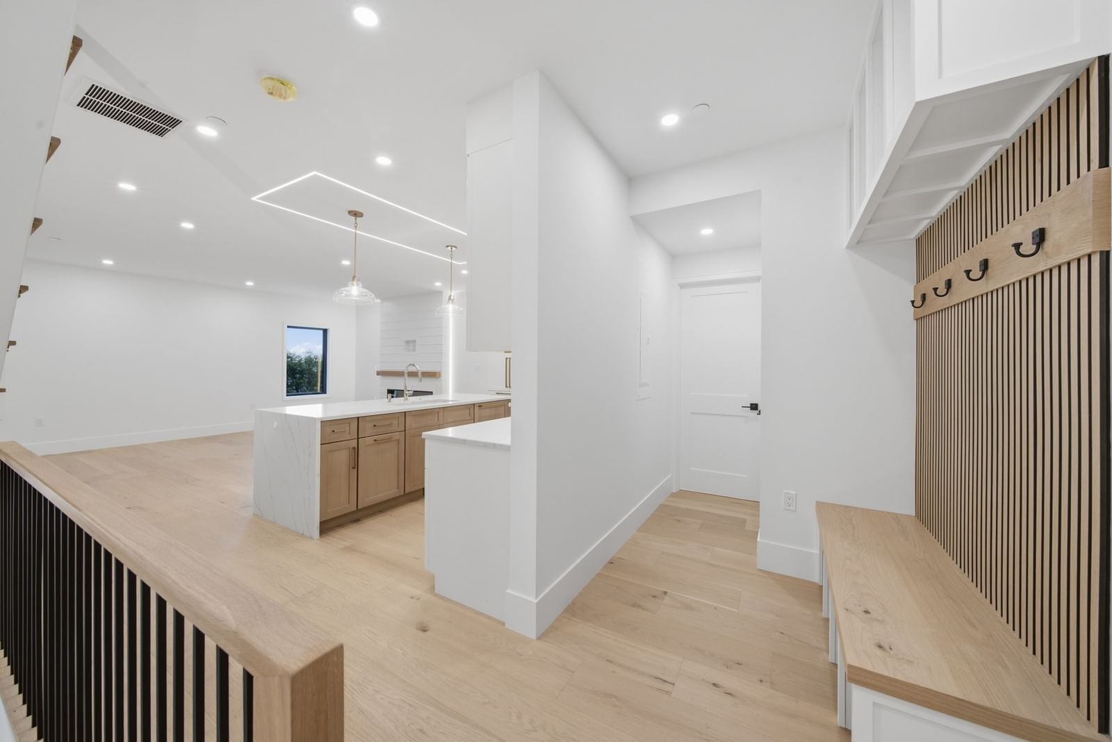 421 East Sixth Street #3 Boston — Photo 4 of 31