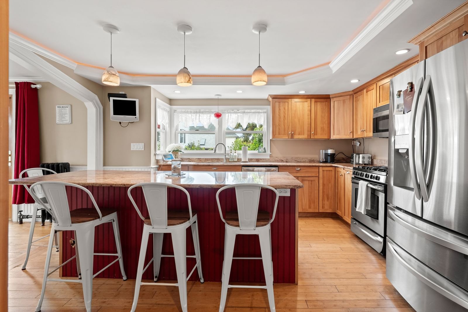 23 Porter St #C Beverly — Photo 4 of 31