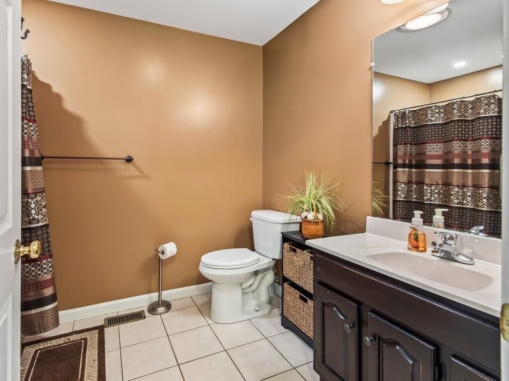92 Colonial Dr #92 Sturbridge — Photo 20 of 42