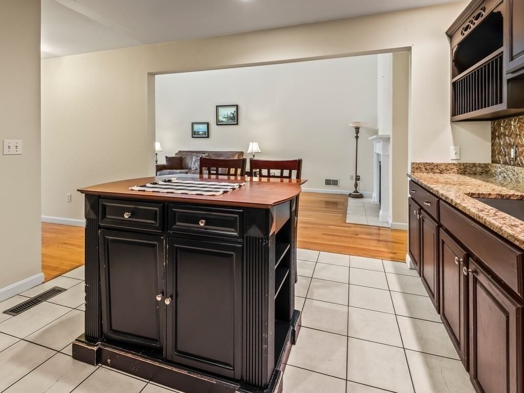 92 Colonial Dr #92 Sturbridge — Photo 8 of 42