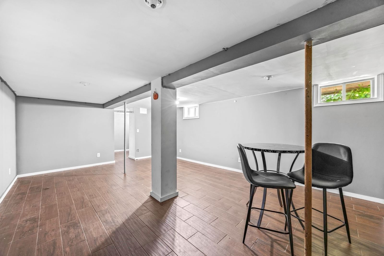 30 Santa Barbara Springfield — Photo 13 of 23