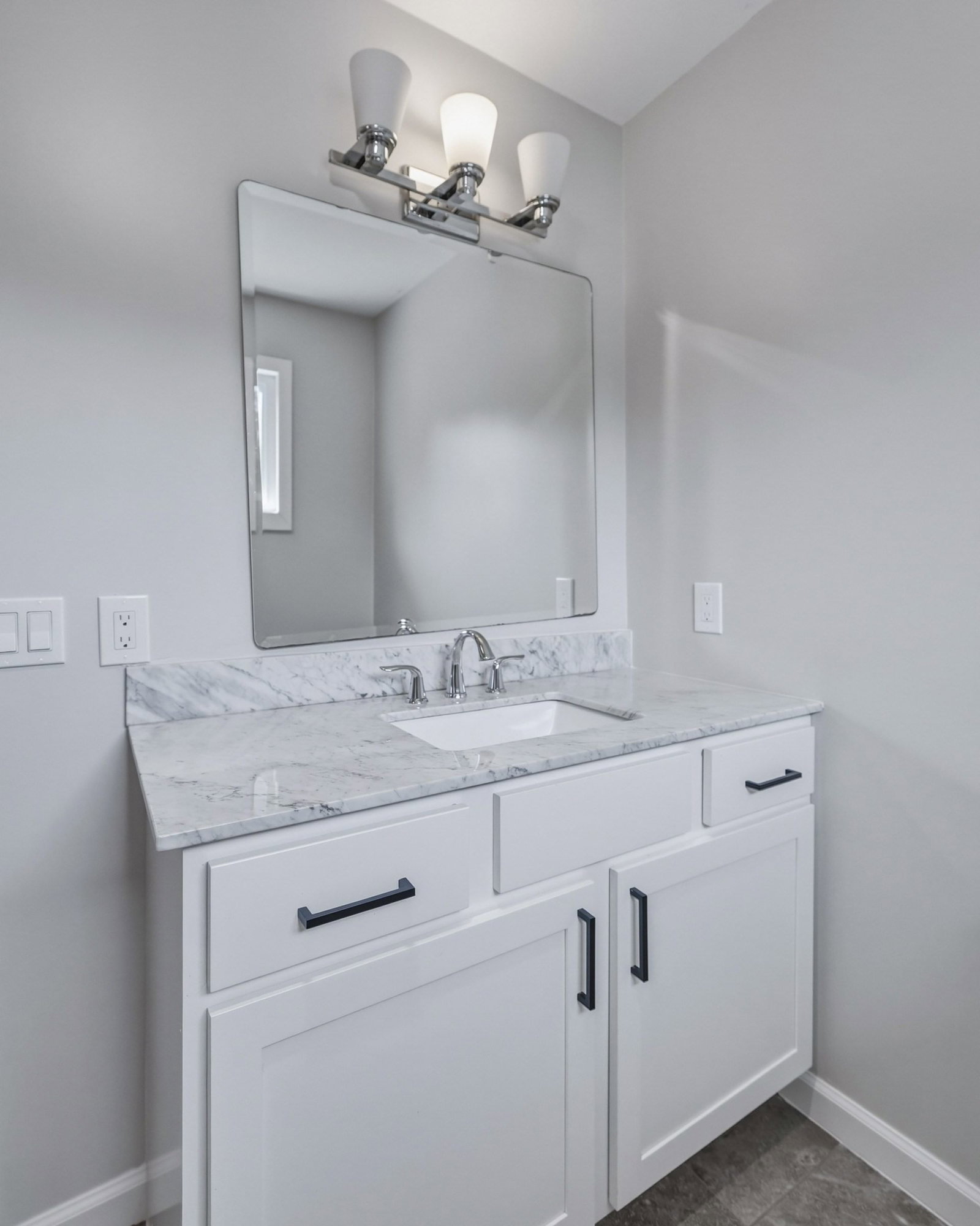 27 Huntington Rd Hadley — Photo 34 of 40