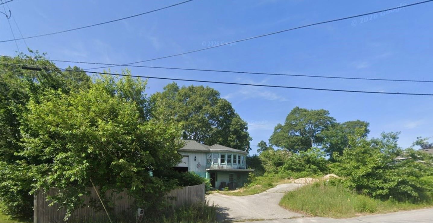 3 Clearwater Drive Plymouth — Photo 2 of 6