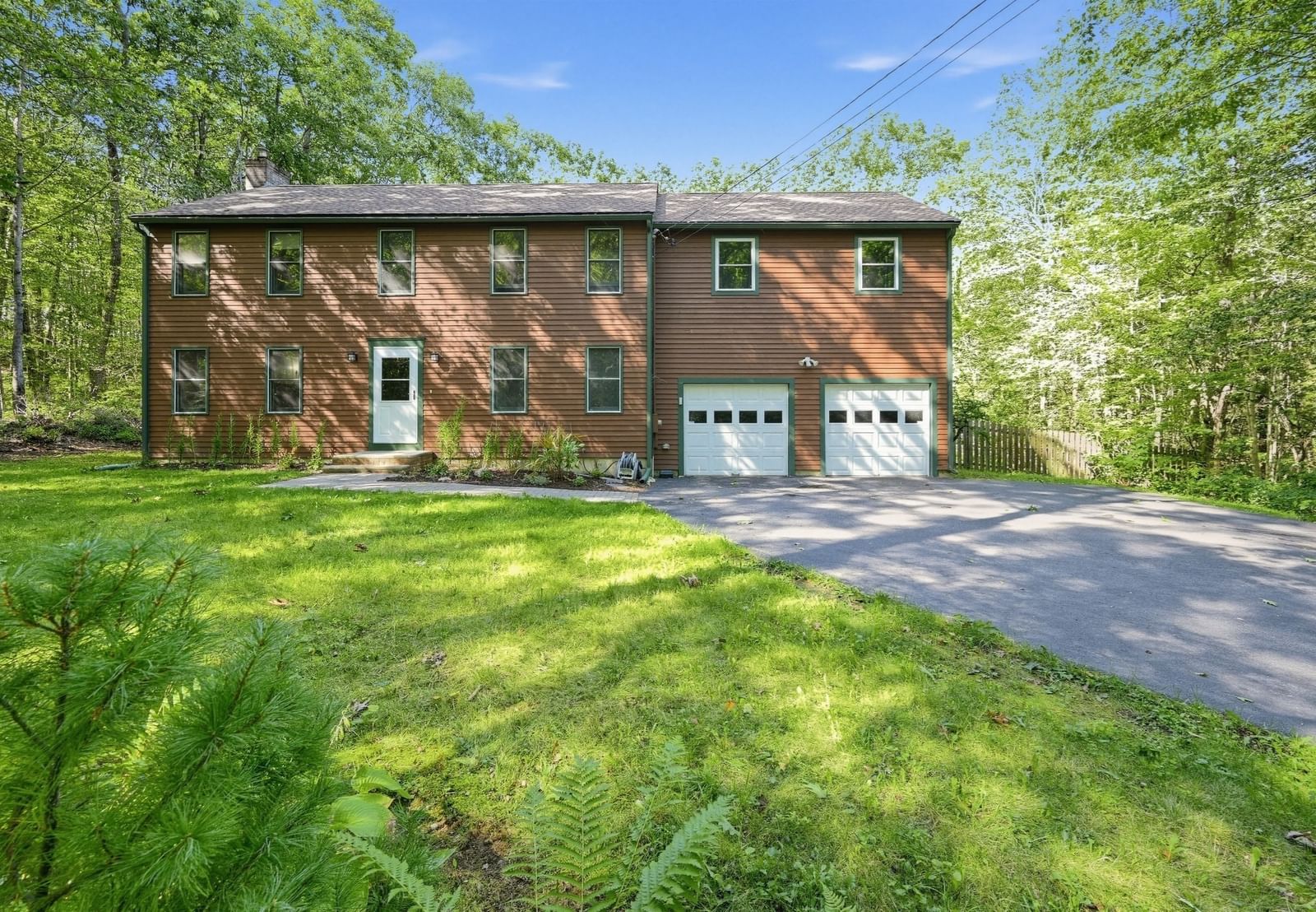 6 Woodview Dr Hubbardston — Photo 1 of 40