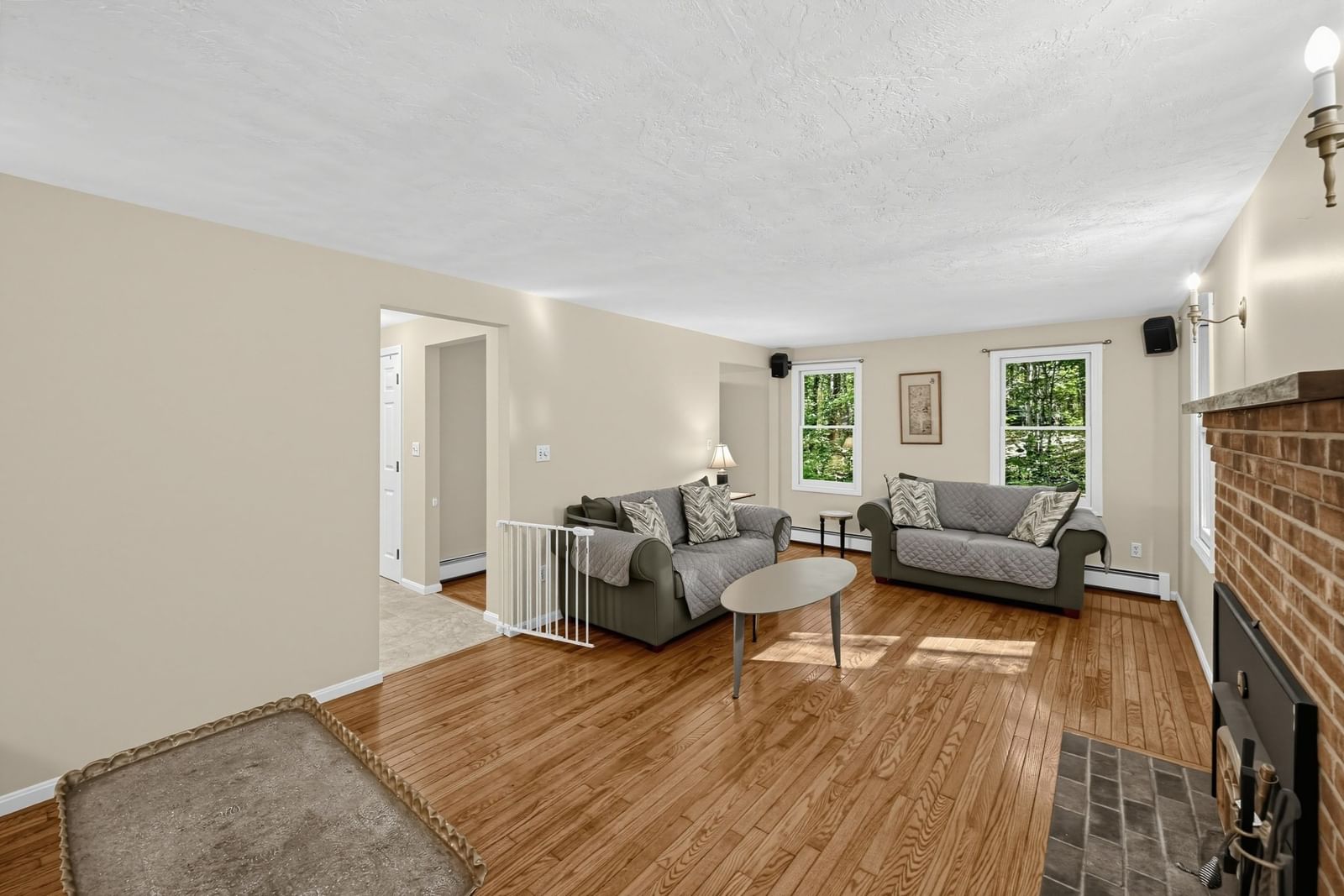 6 Woodview Dr Hubbardston — Photo 4 of 40