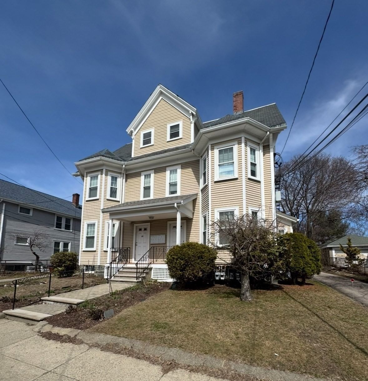 65-67 Surrey Boston — Photo 2 of 35