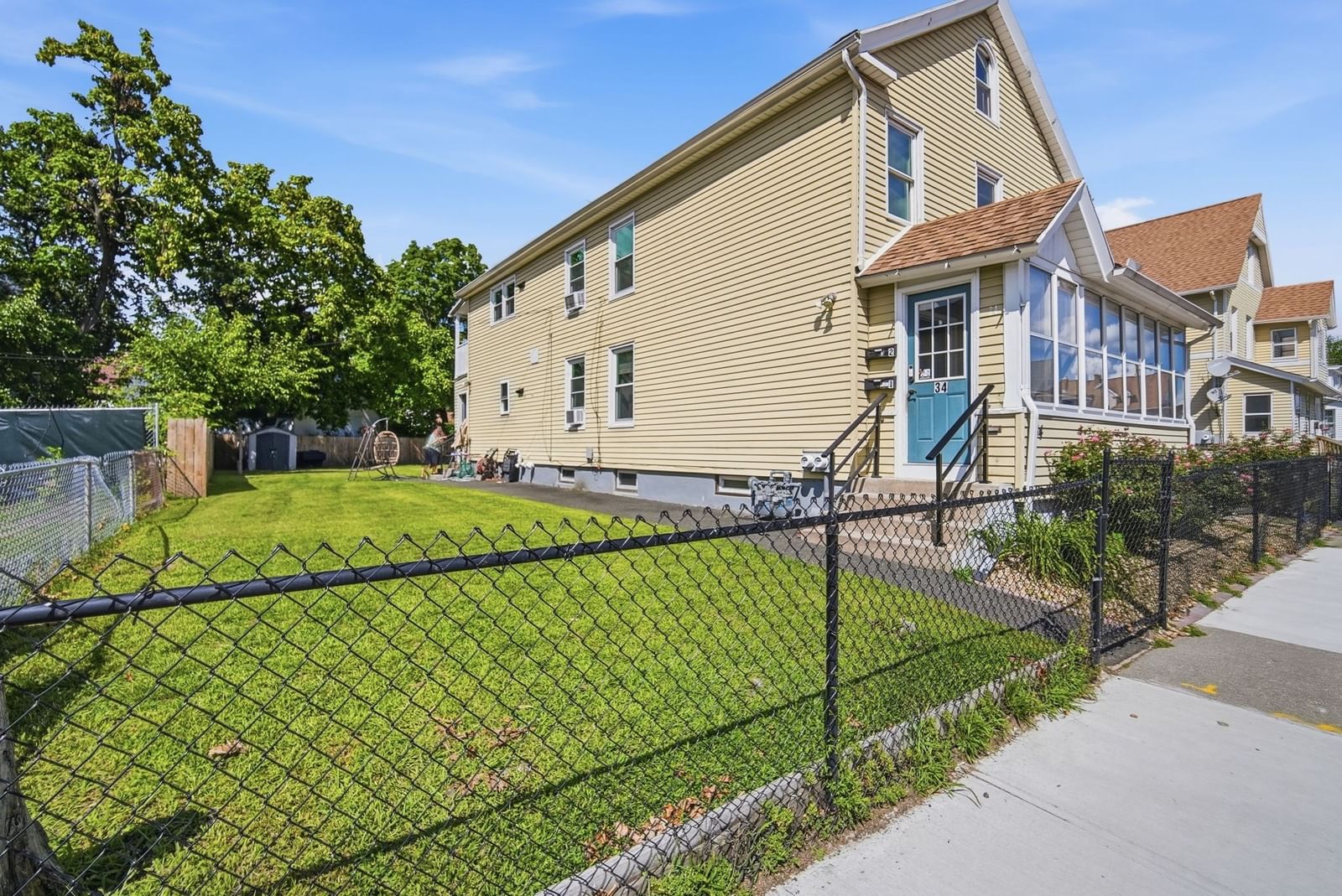 34 Ashley St Springfield — Photo 7 of 37