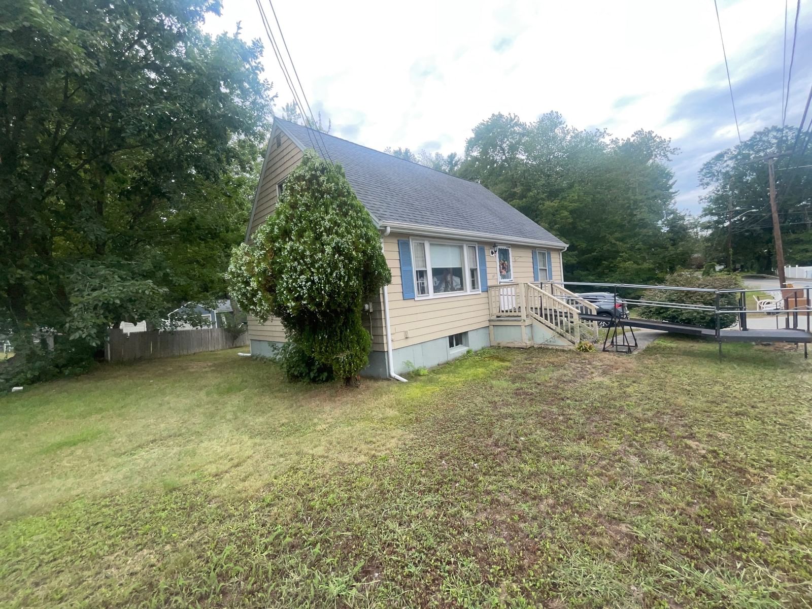303 Salem Rd Billerica — Photo 2 of 4