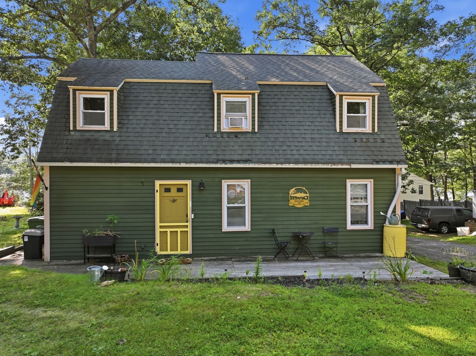 24 Briarcliff Ln #B Spencer — Photo 1 of 41