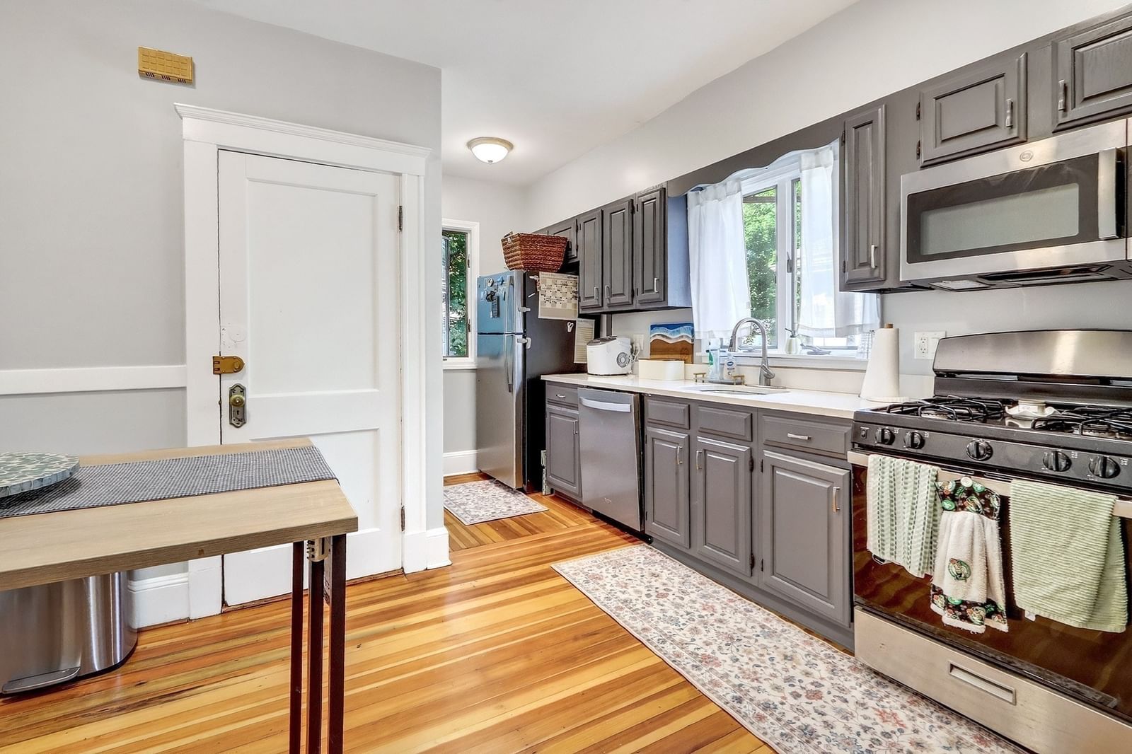 18 Franconia St Boston — Photo 11 of 41