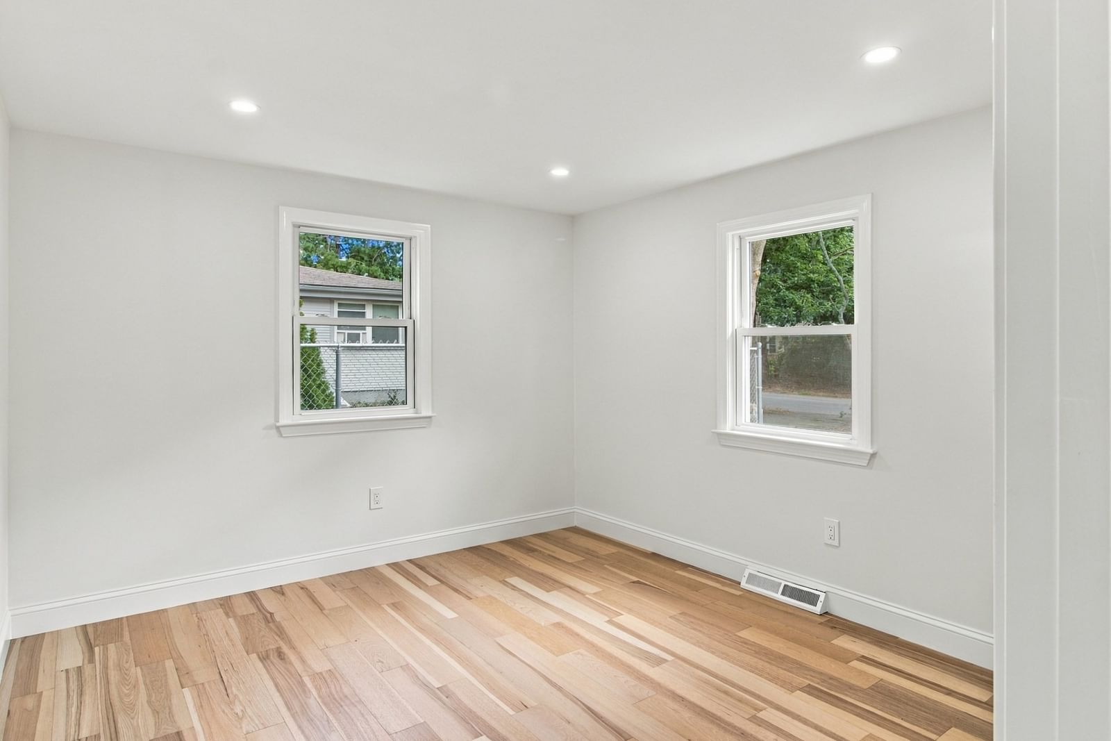 43 Quaker Rd Barnstable — Photo 16 of 18