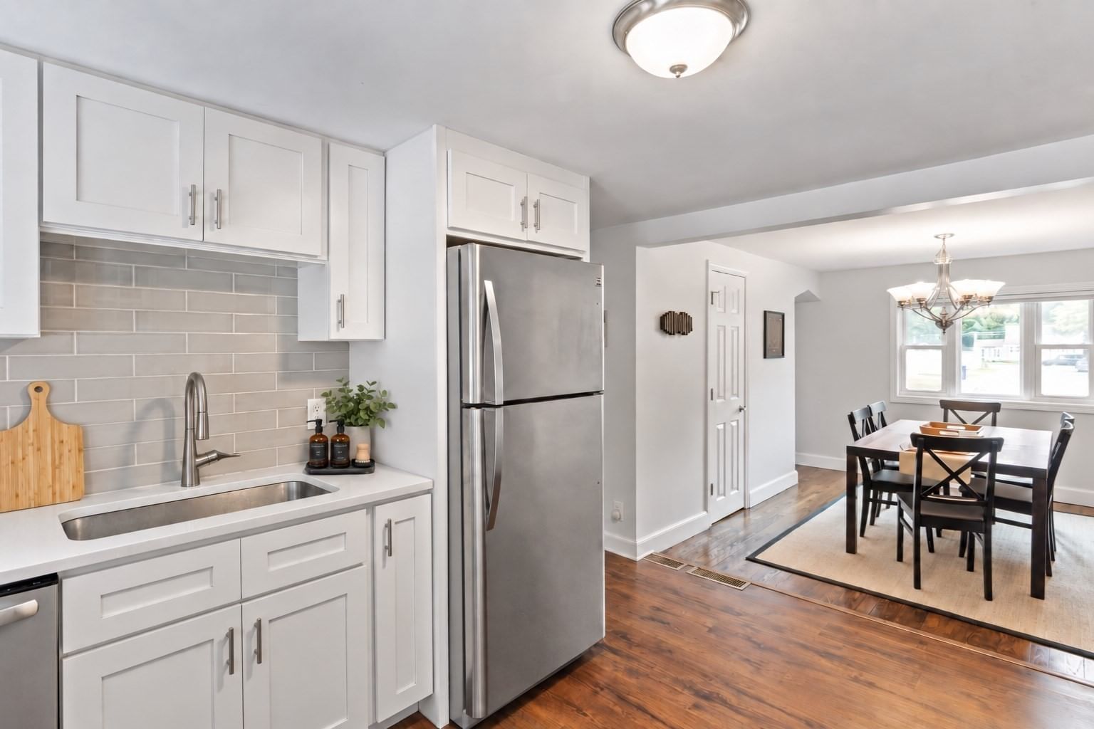 10 Suffolk Rd Sharon — Photo 4 of 40