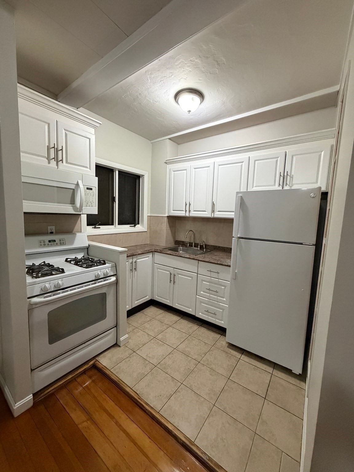 245 Cory Fall River — Photo 3 of 13