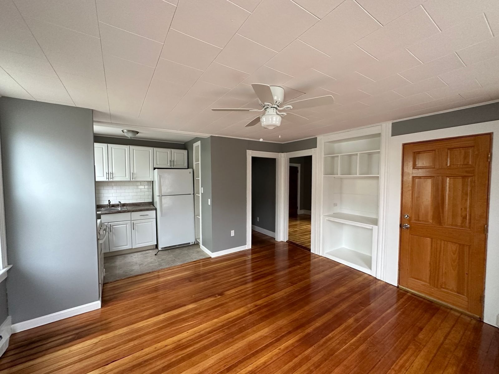 245 Cory Fall River — Photo 7 of 13