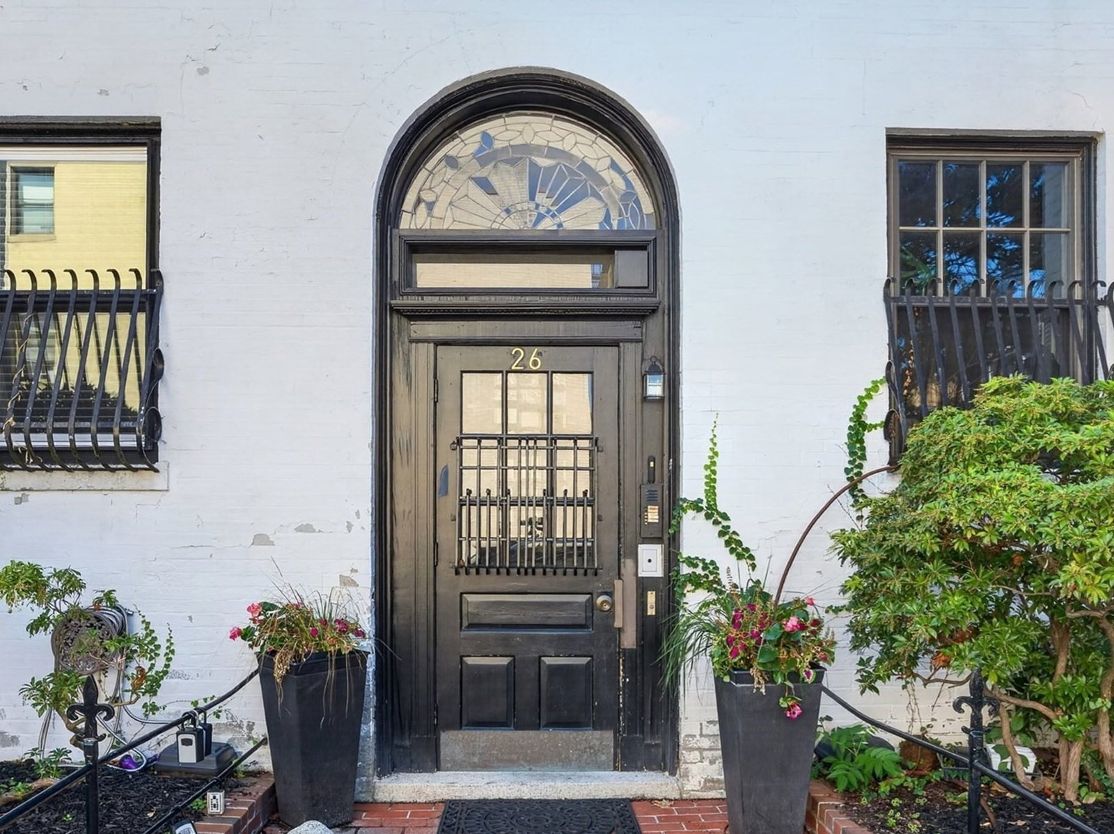 26 Medfield  St #3 Boston — Photo 2 of 19