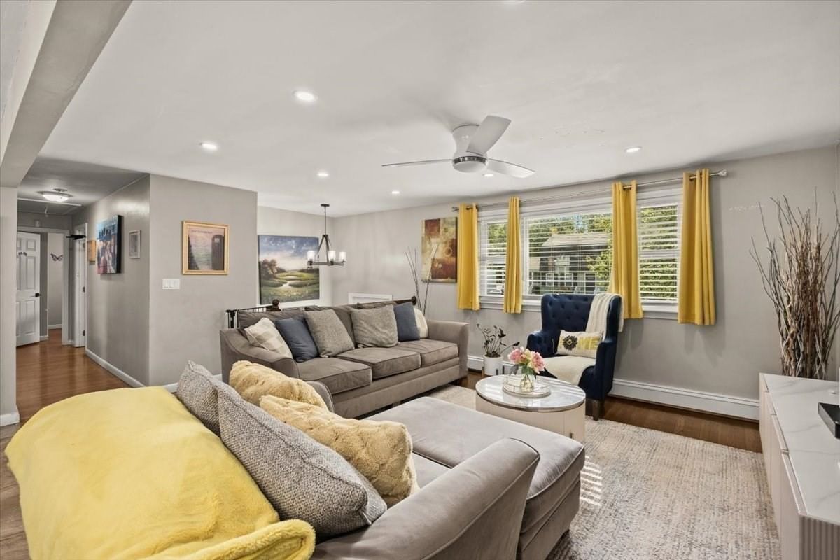 140 Tosca Dr Brockton — Photo 11 of 42