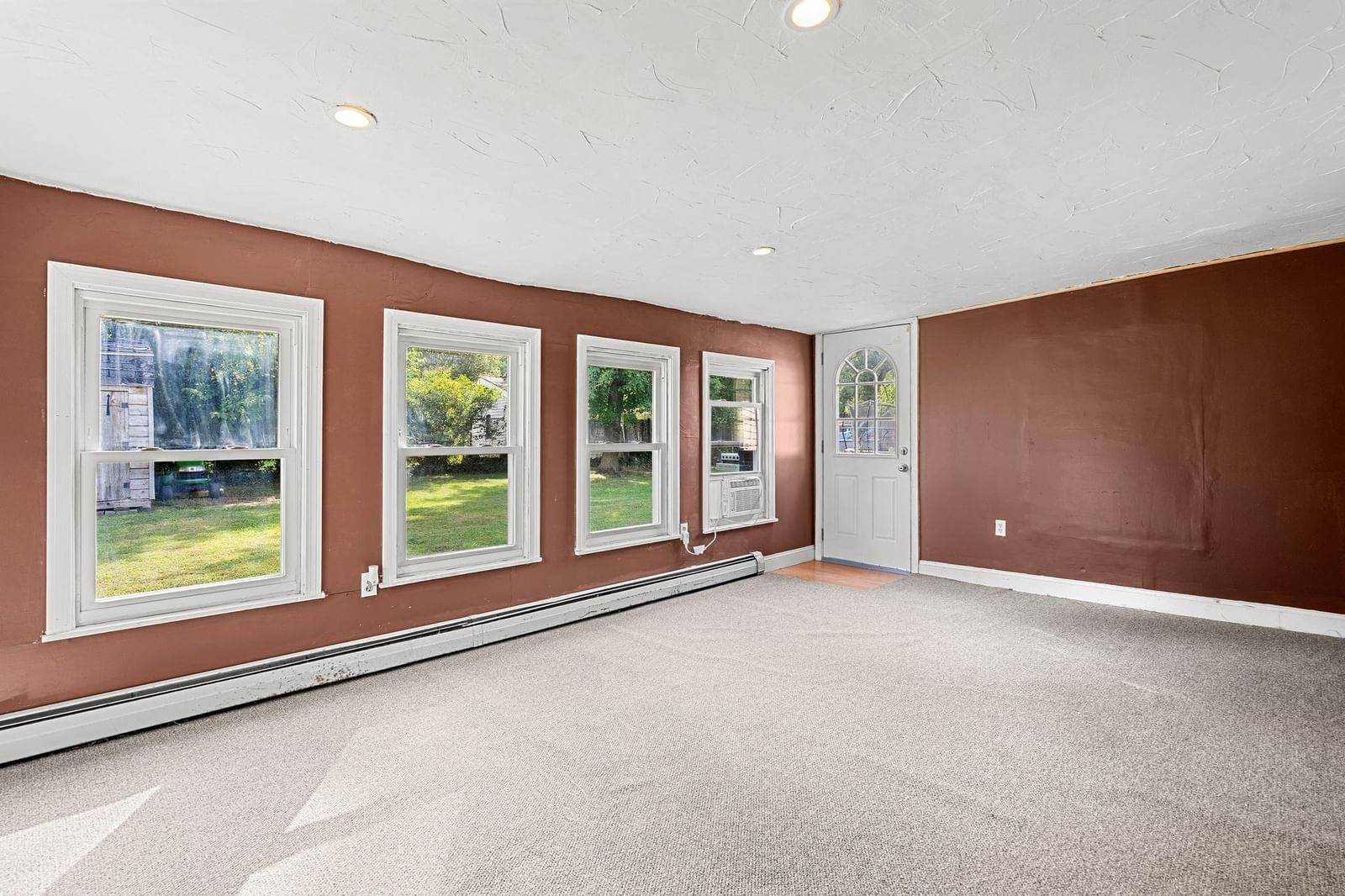 131 Elsie Rd Brockton — Photo 16 of 31