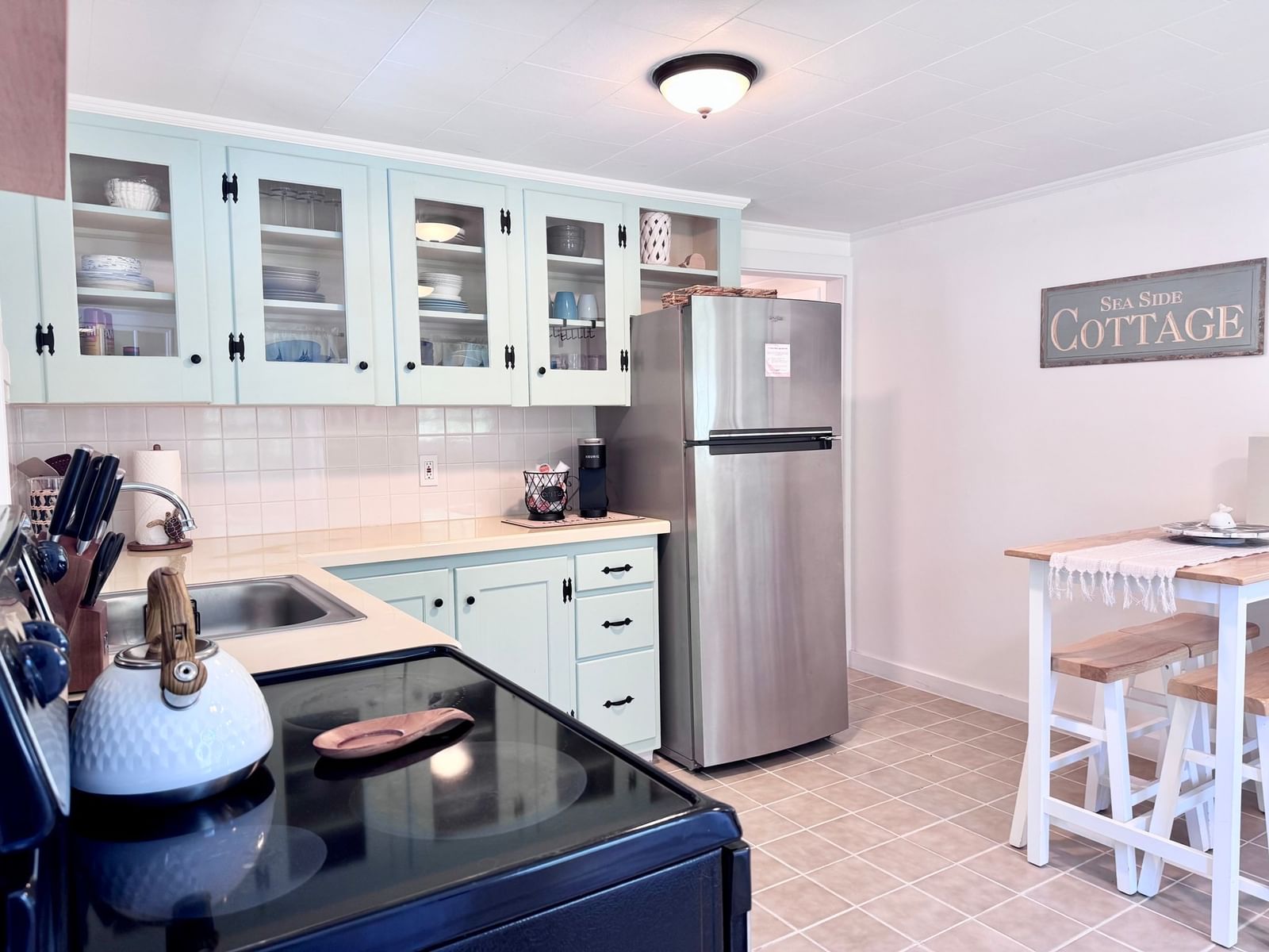 42 Vineyard Ave Barnstable — Photo 3 of 36