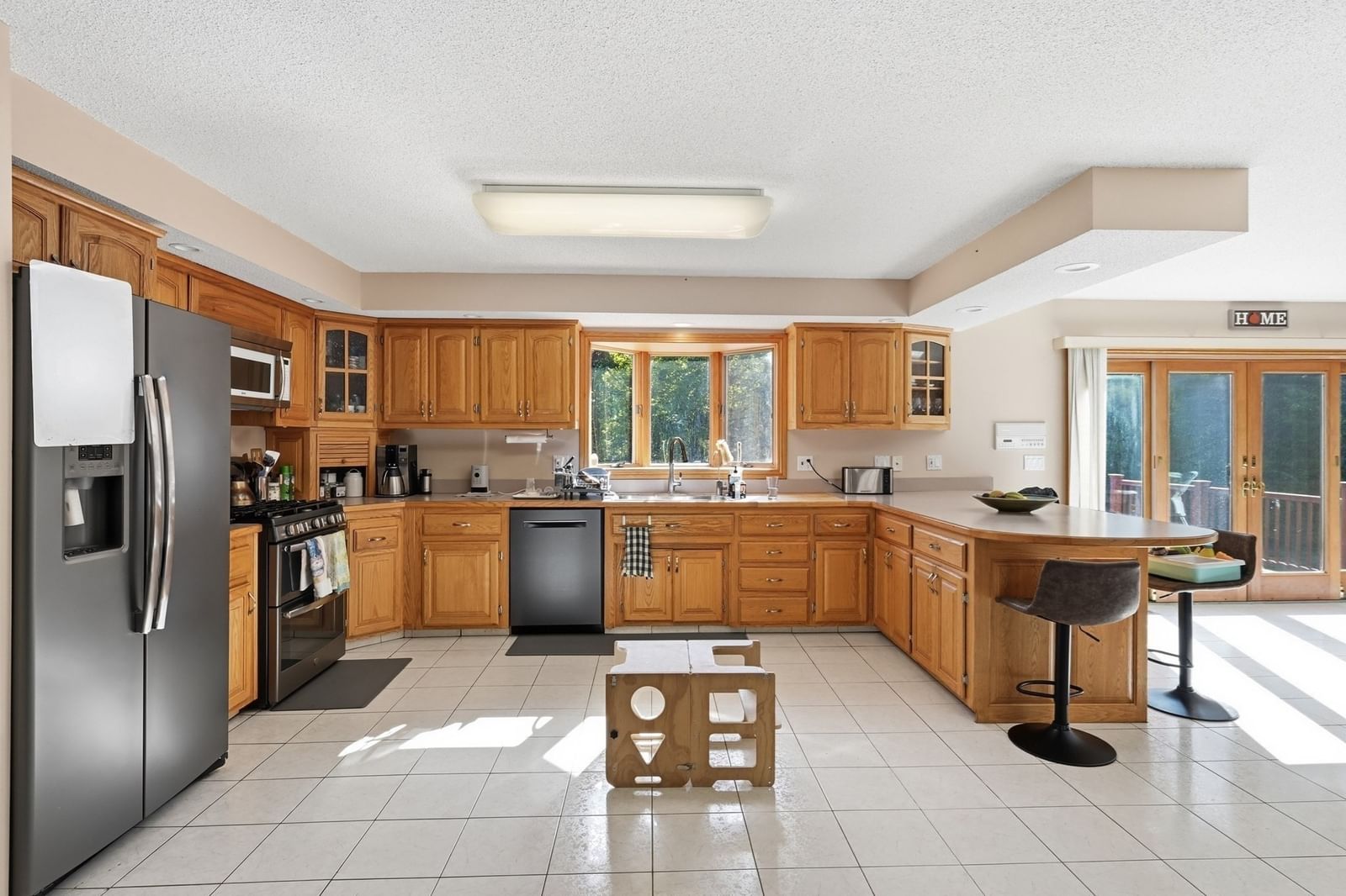 155 Woodland Way Russell — Photo 12 of 35