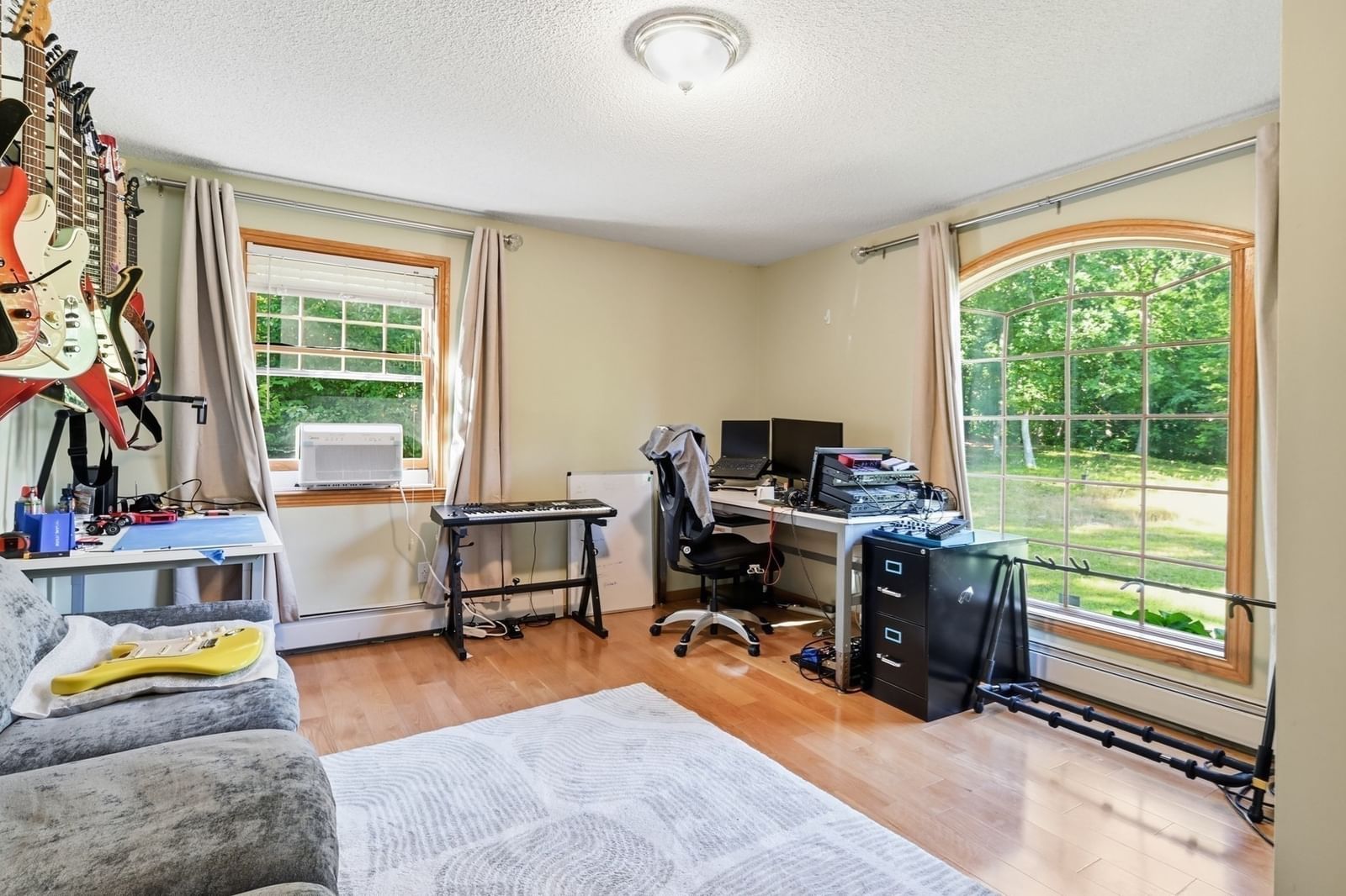155 Woodland Way Russell — Photo 6 of 35