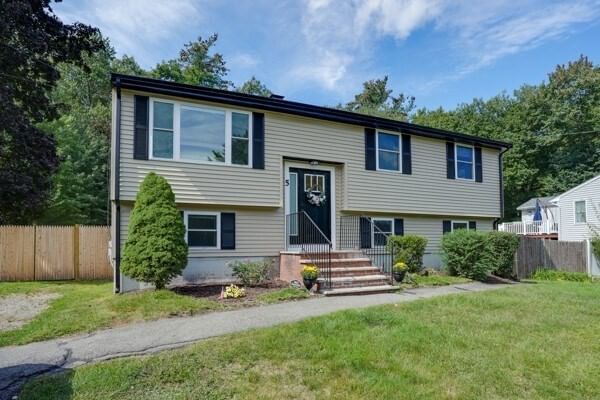 Property at 5 William Rd, Billerica, MA 01821