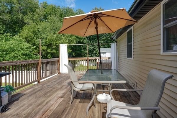 5 William Rd Billerica — Photo 3 of 39