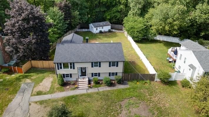 5 William Rd Billerica — Photo 4 of 39