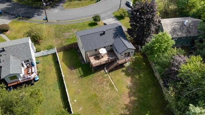5 William Rd Billerica — Photo 6 of 39