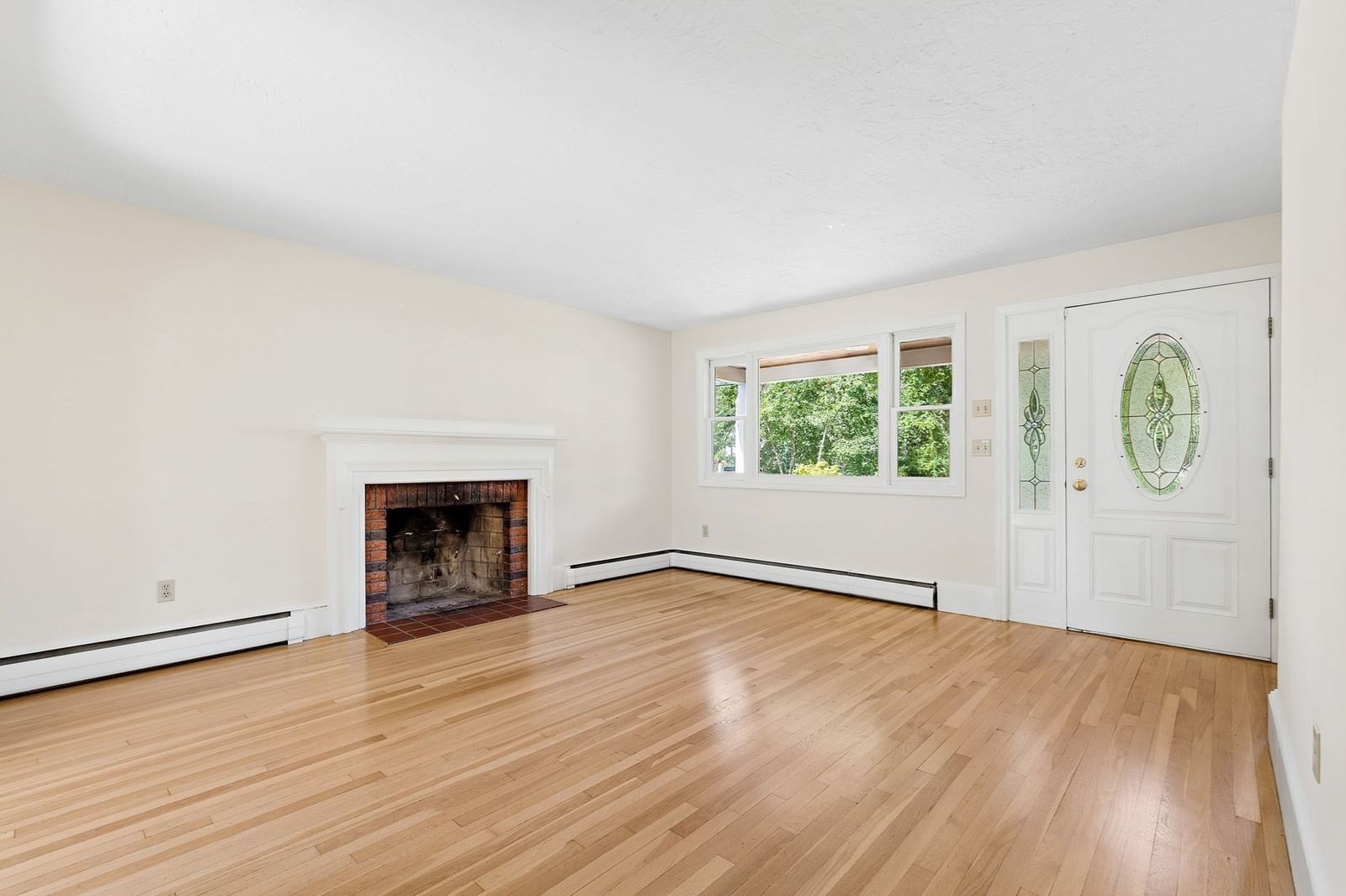 9 Old Lowell Road Westford — Photo 12 of 42