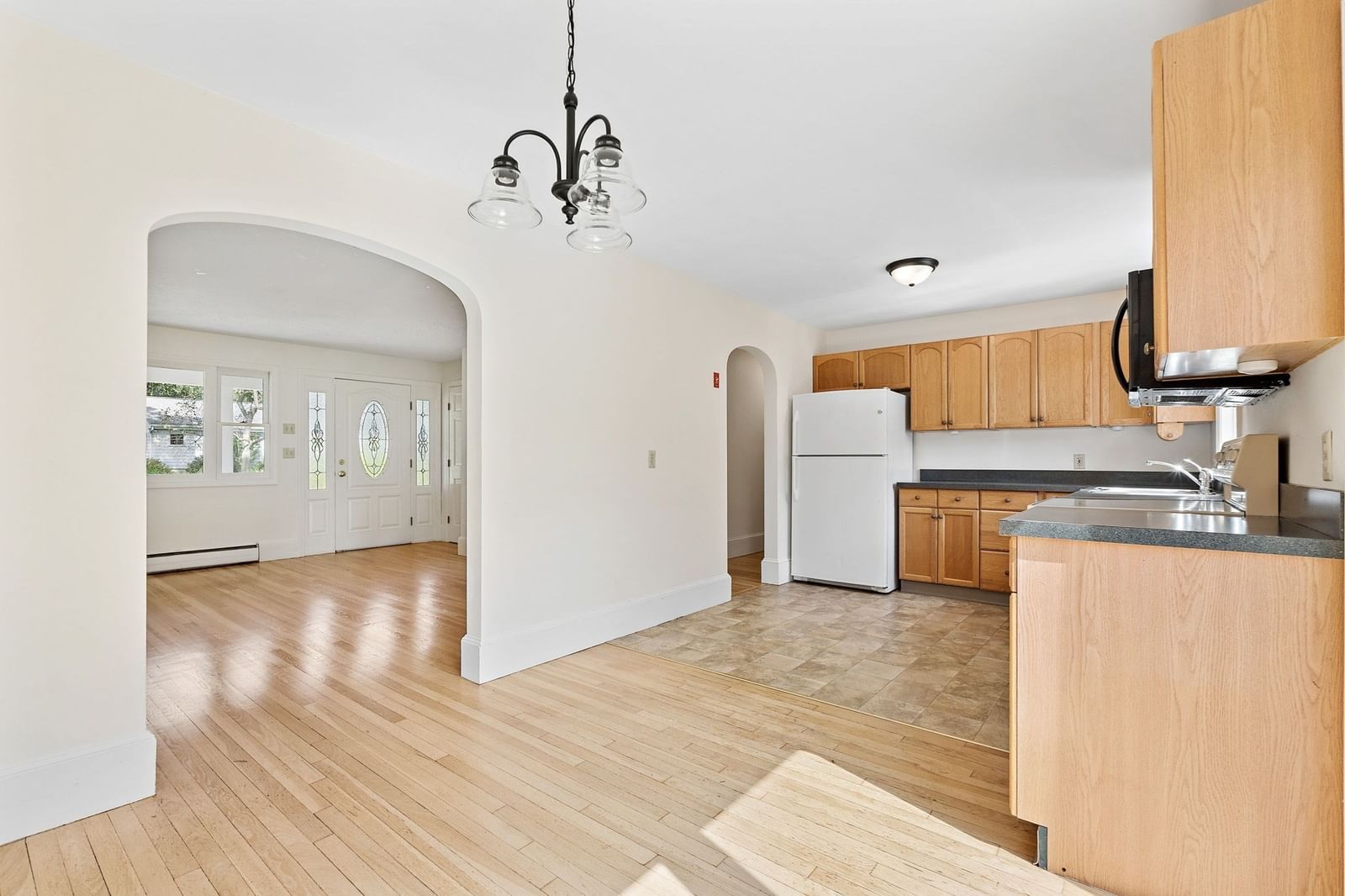 9 Old Lowell Road Westford — Photo 6 of 42
