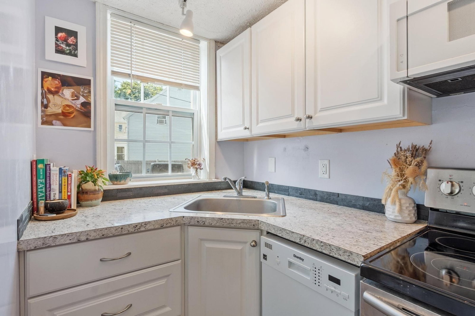 19 Sudbury St #19 Maynard — Photo 13 of 22