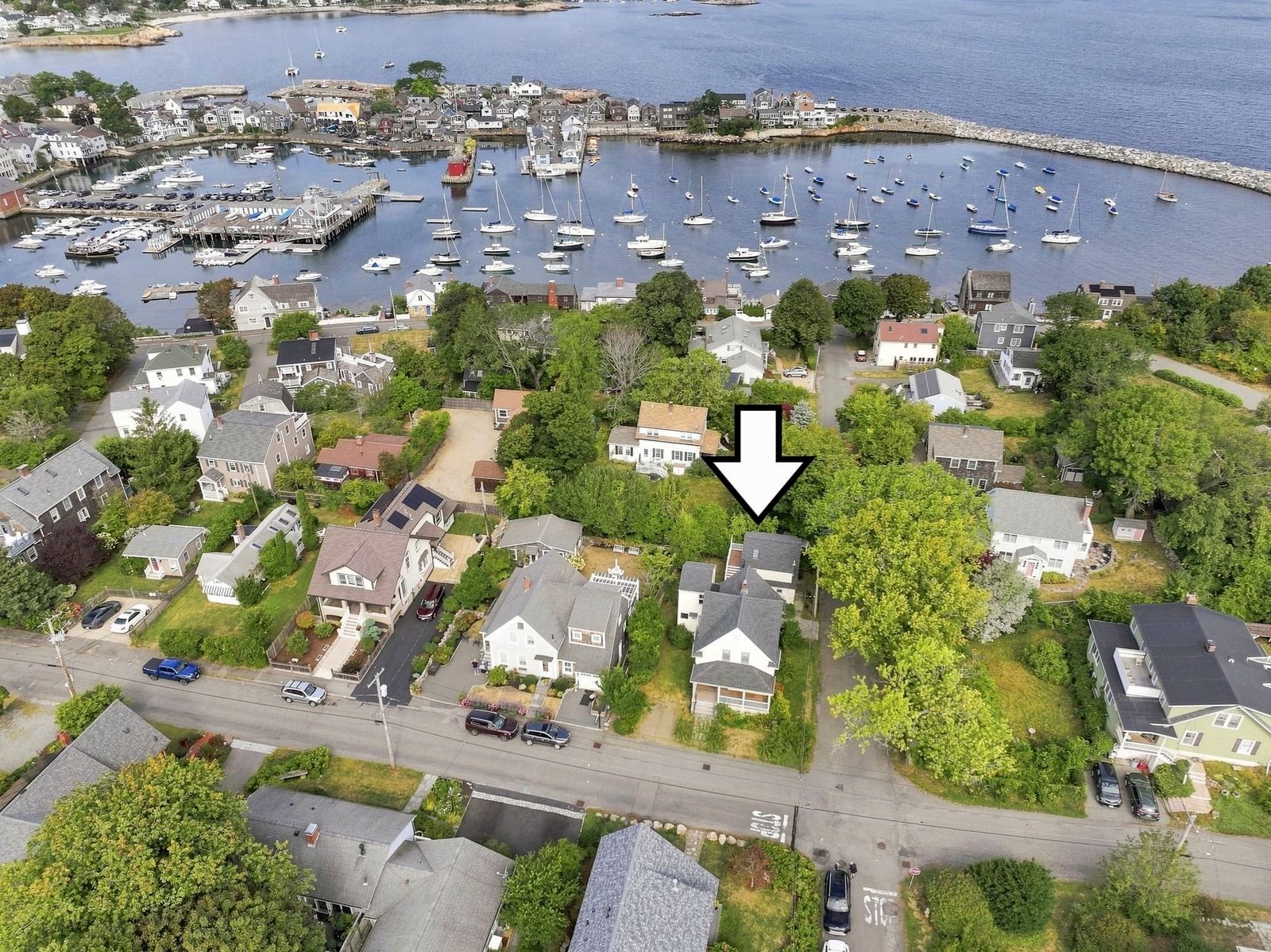 Property at 19 Norwood Ave, Rockport, MA 01966