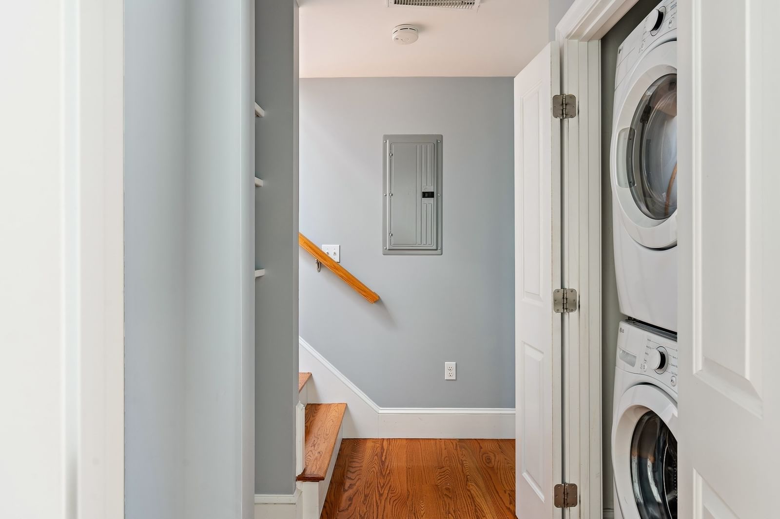 413 E 7th St #2 Boston — Photo 16 of 35
