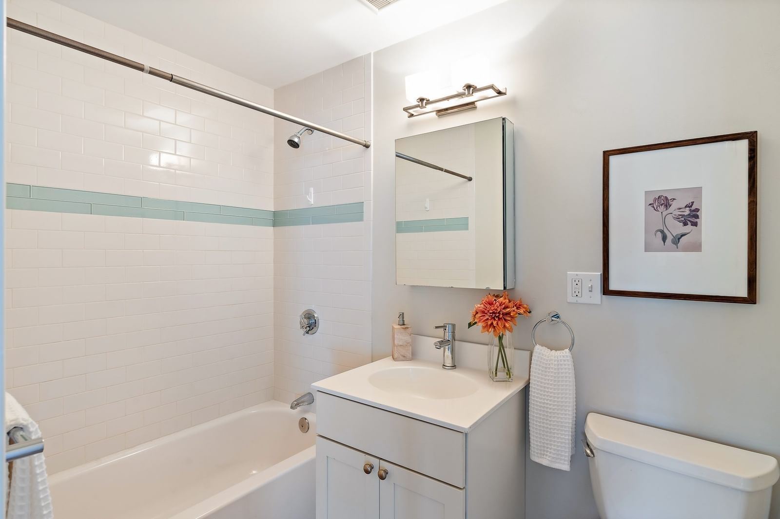 413 E 7th St #2 Boston — Photo 26 of 35