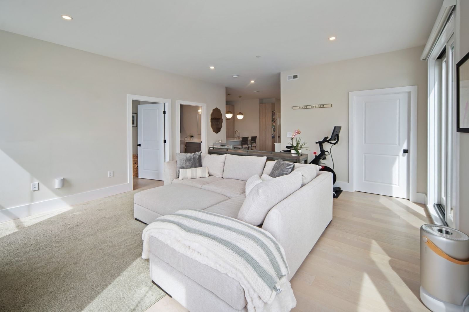 181 Coleridge St #C Boston — Photo 4 of 32