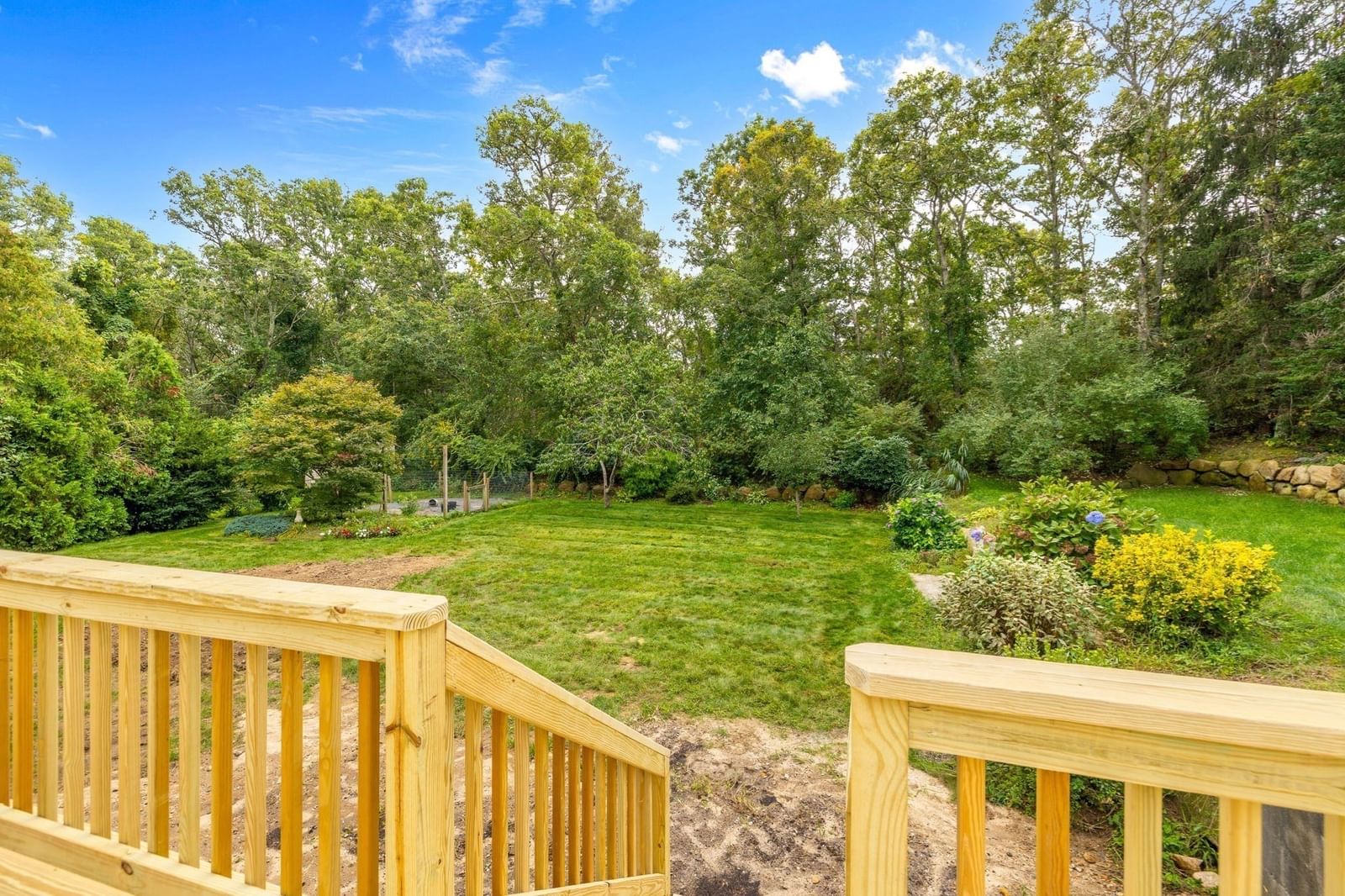 19 Essex Rd Mashpee — Photo 5 of 26