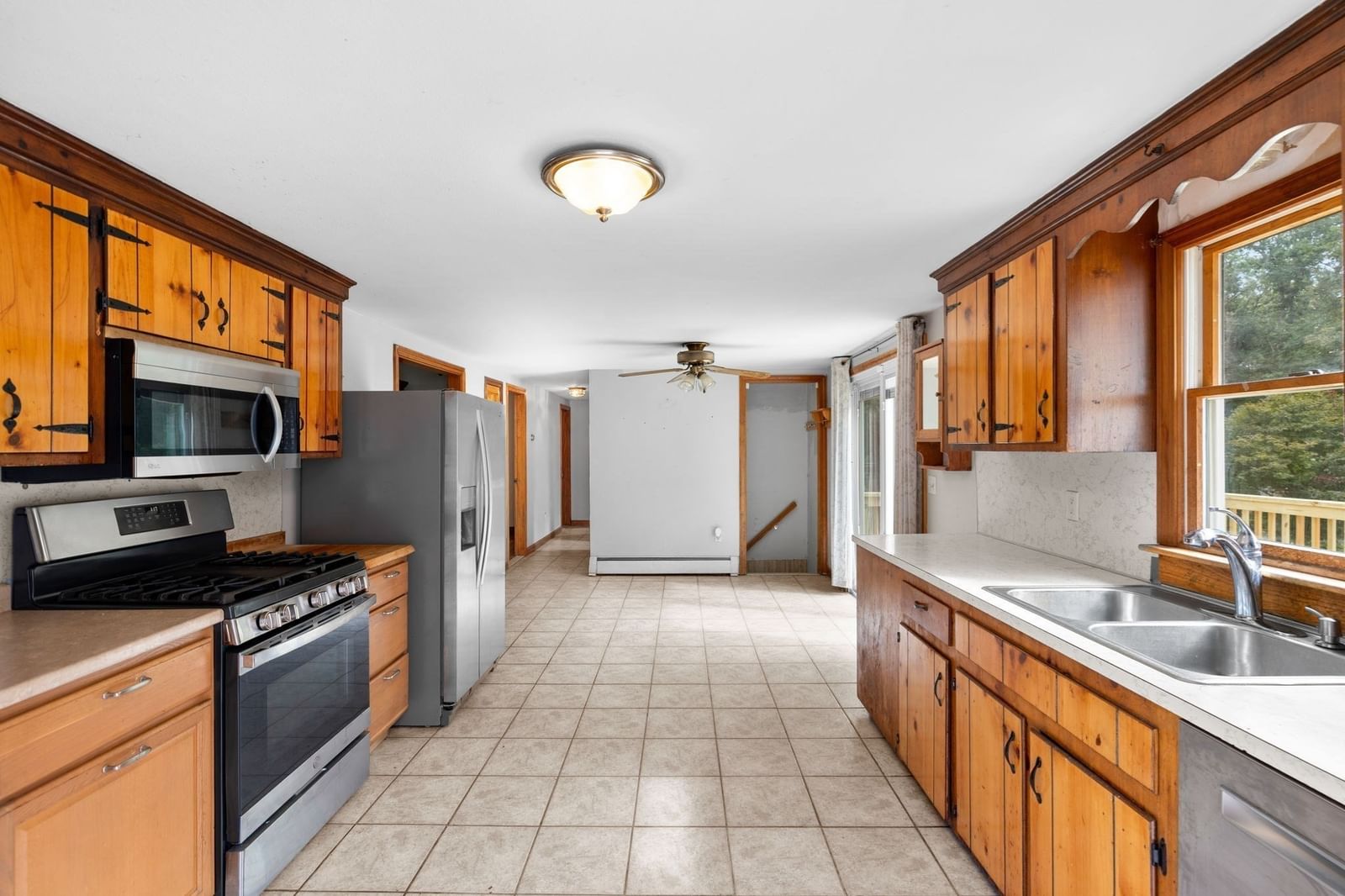 19 Essex Rd Mashpee — Photo 7 of 26