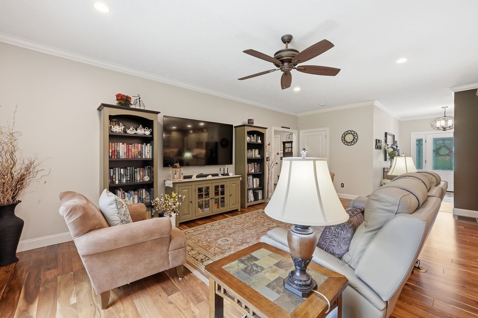 406 N Liberty St Belchertown — Photo 16 of 42